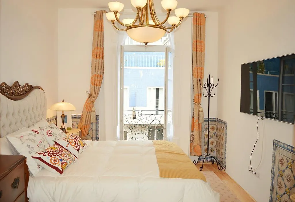 Chiado 3 Bedroom Luxury Apartment Lissabon